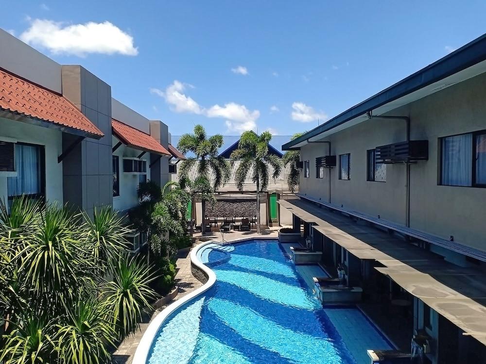 Circle Inn Hotel And Suites Bacolod Eksteriør bilde