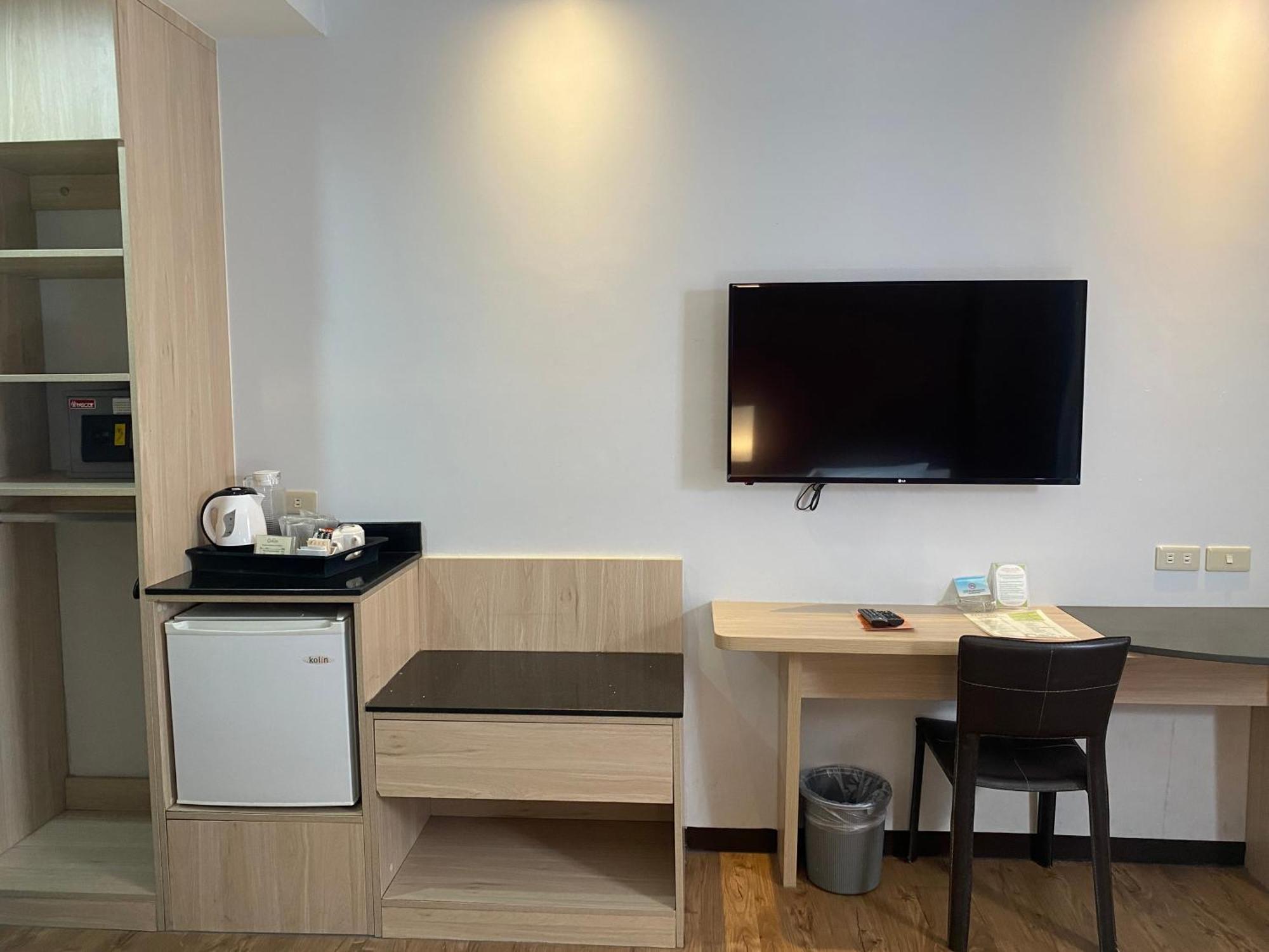 Circle Inn Hotel And Suites Bacolod Eksteriør bilde