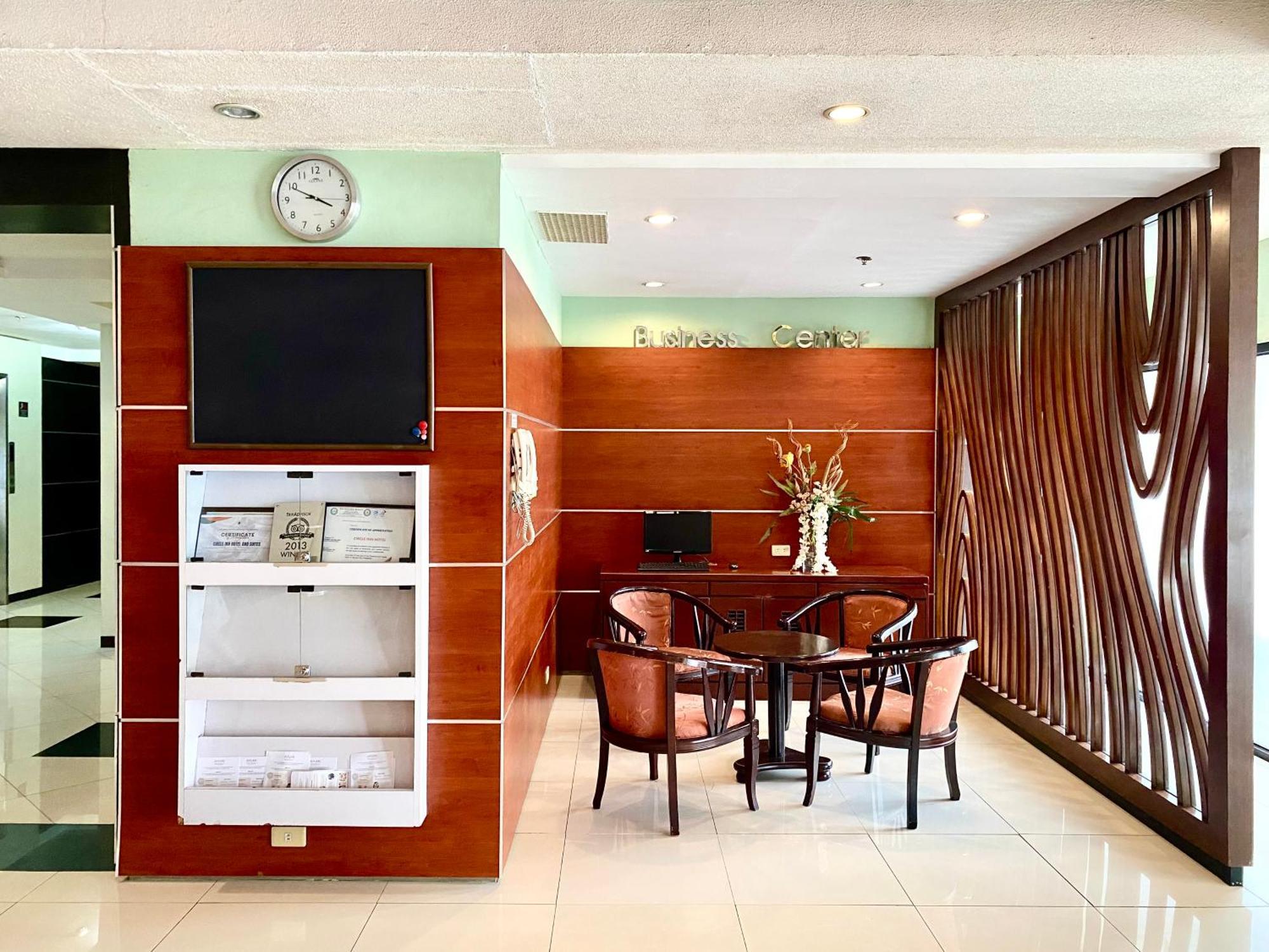 Circle Inn Hotel And Suites Bacolod Eksteriør bilde