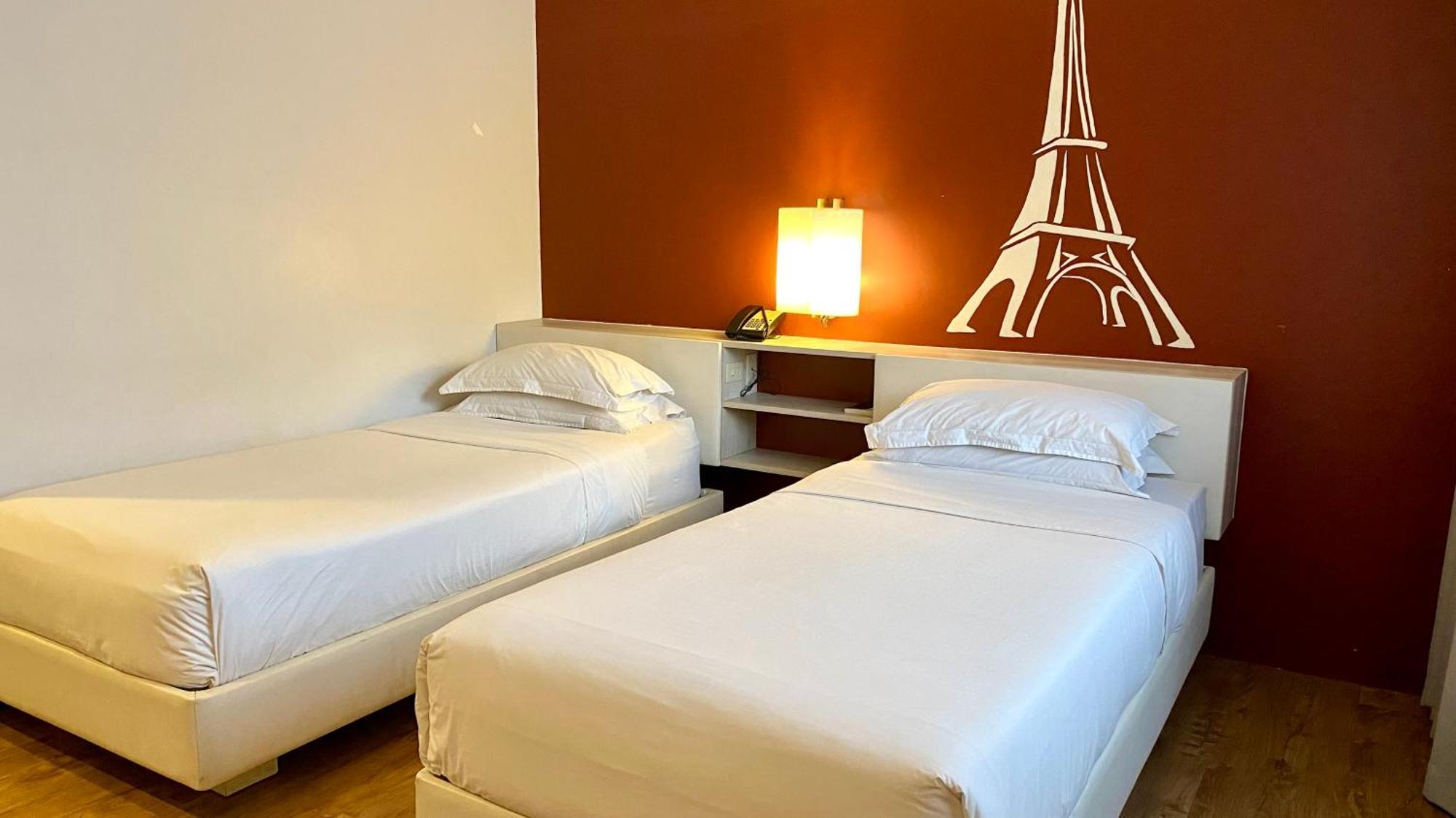 Circle Inn Hotel And Suites Bacolod Eksteriør bilde
