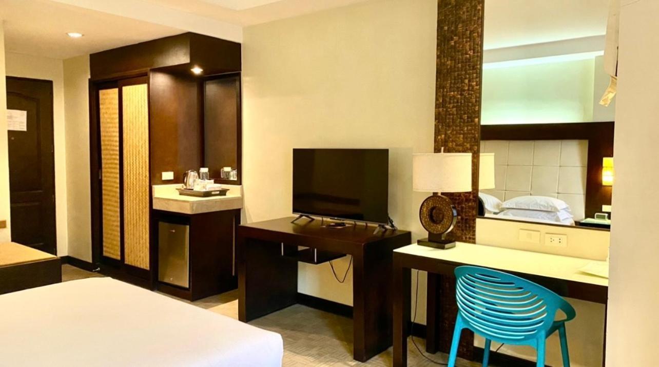 Circle Inn Hotel And Suites Bacolod Eksteriør bilde