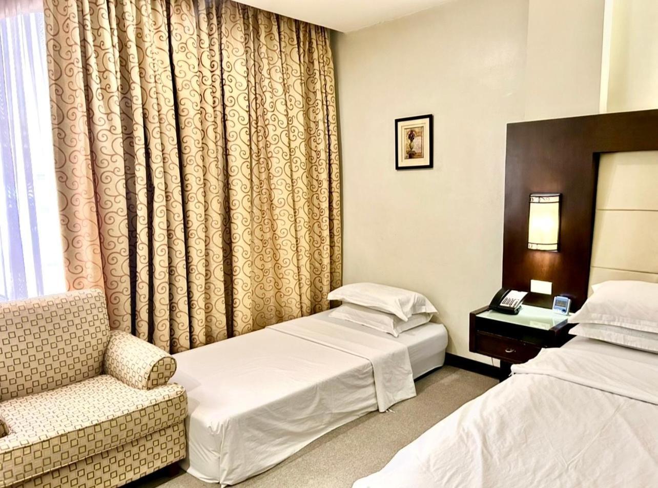 Circle Inn Hotel And Suites Bacolod Eksteriør bilde