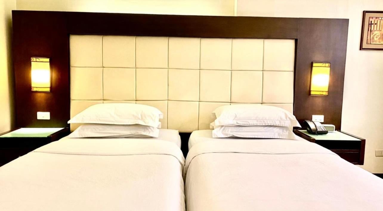 Circle Inn Hotel And Suites Bacolod Eksteriør bilde