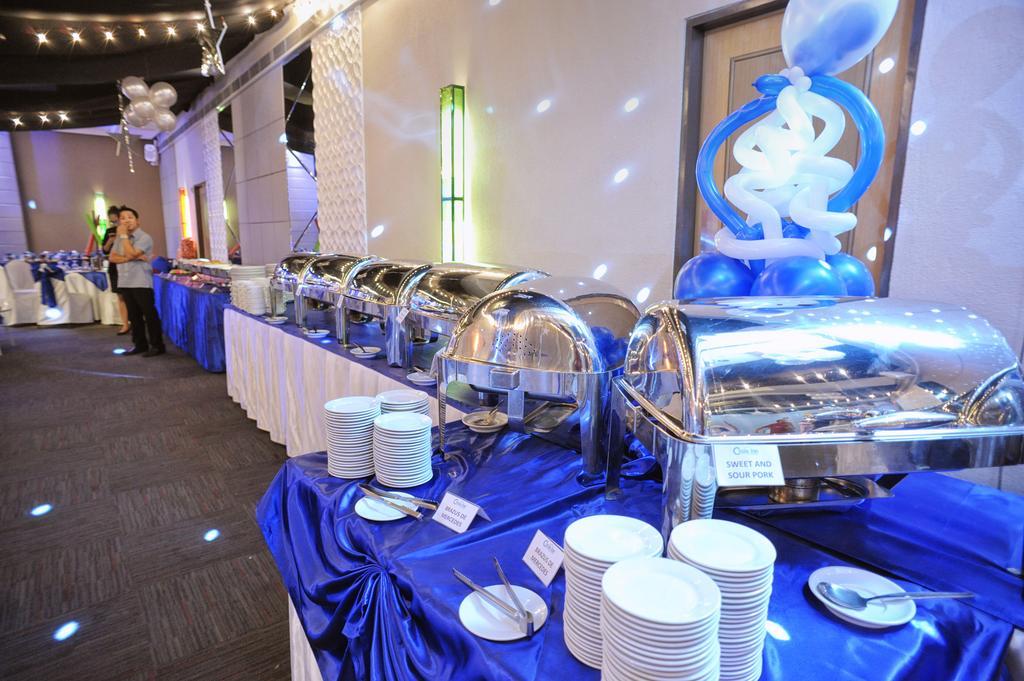 Circle Inn Hotel And Suites Bacolod Eksteriør bilde