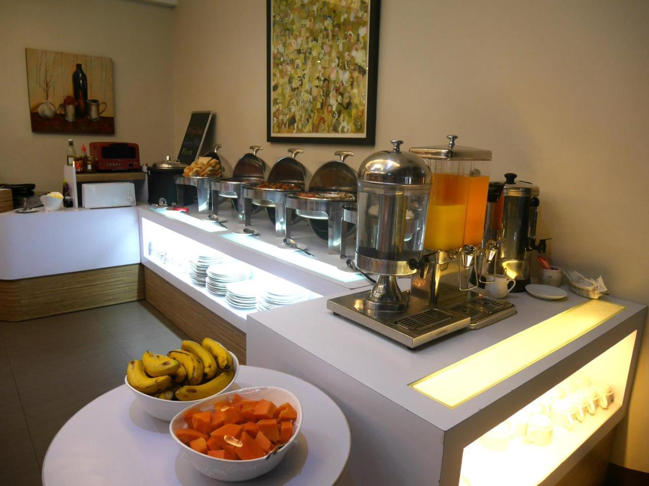 Circle Inn Hotel And Suites Bacolod Eksteriør bilde