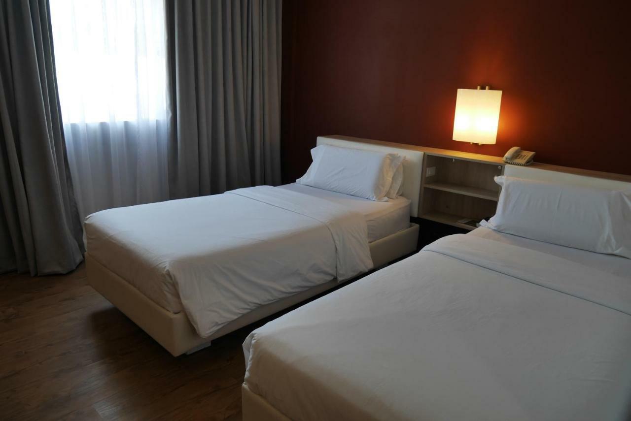 Circle Inn Hotel And Suites Bacolod Eksteriør bilde